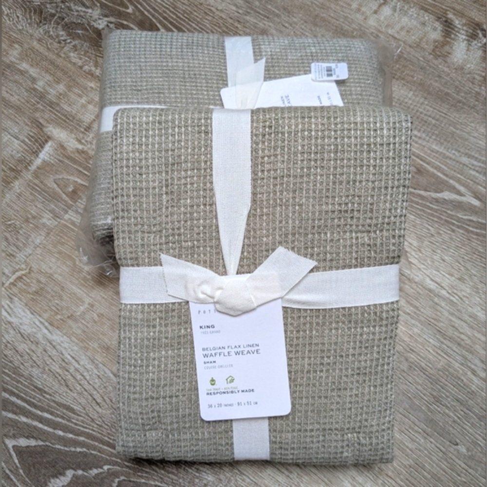 NWT Pottery Barn Set Belgian Flax Linen Waffle Weave Sage Green King Shams